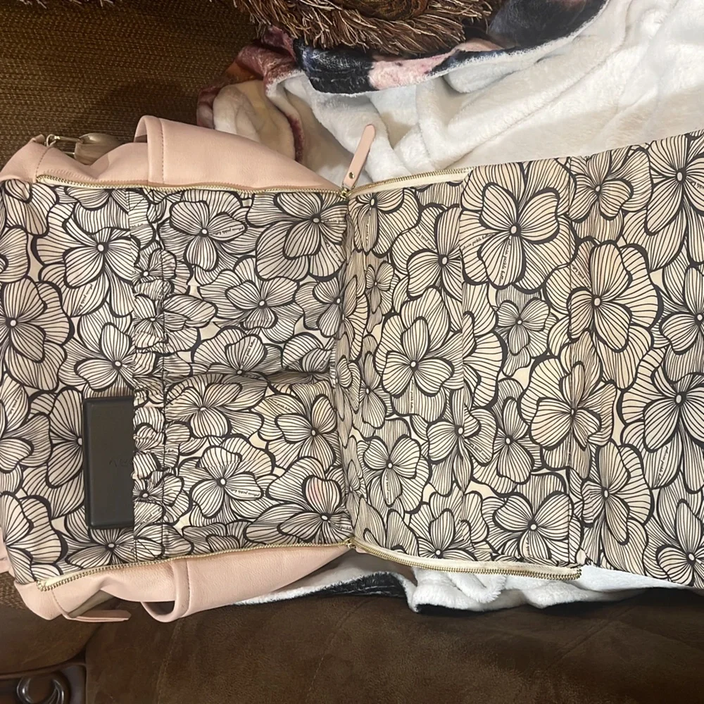 Petunia pickle bottom diaper bag
